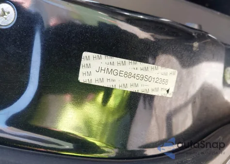 2011 Honda Fit Sport z USA, uszkodzony, nr VIN JHMGE8H67BS009372